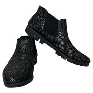 The‎ FLEXX Black Textured Slip-On Ankle Boots | Size 5.5